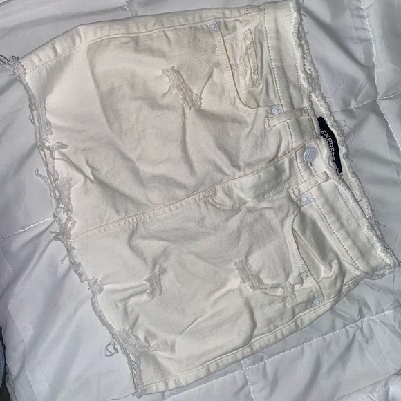 Express Mid Rise Mini Skirt - Picture 3 of 5